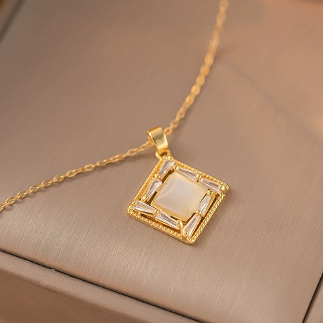 Gold Plated Vintage Square Moonstone Pendant Necklace Elegant Geometric Crystal Halo Art Deco Inspired Jewelry for Women Luxury Gift