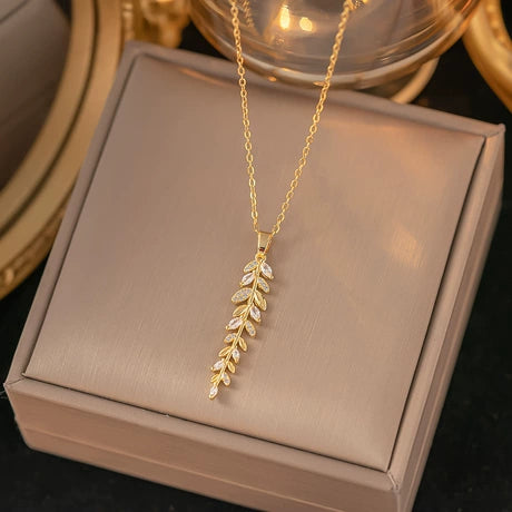 Titanium Steel Crystal Clover Pendant Necklace