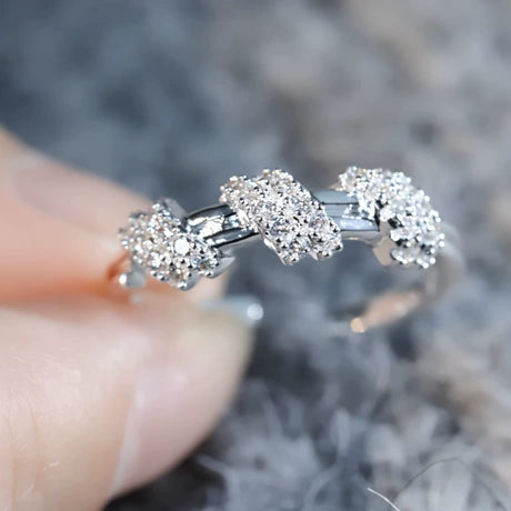 Sparkling Silver Micro Pavé Zircon Zigzag Band Ring